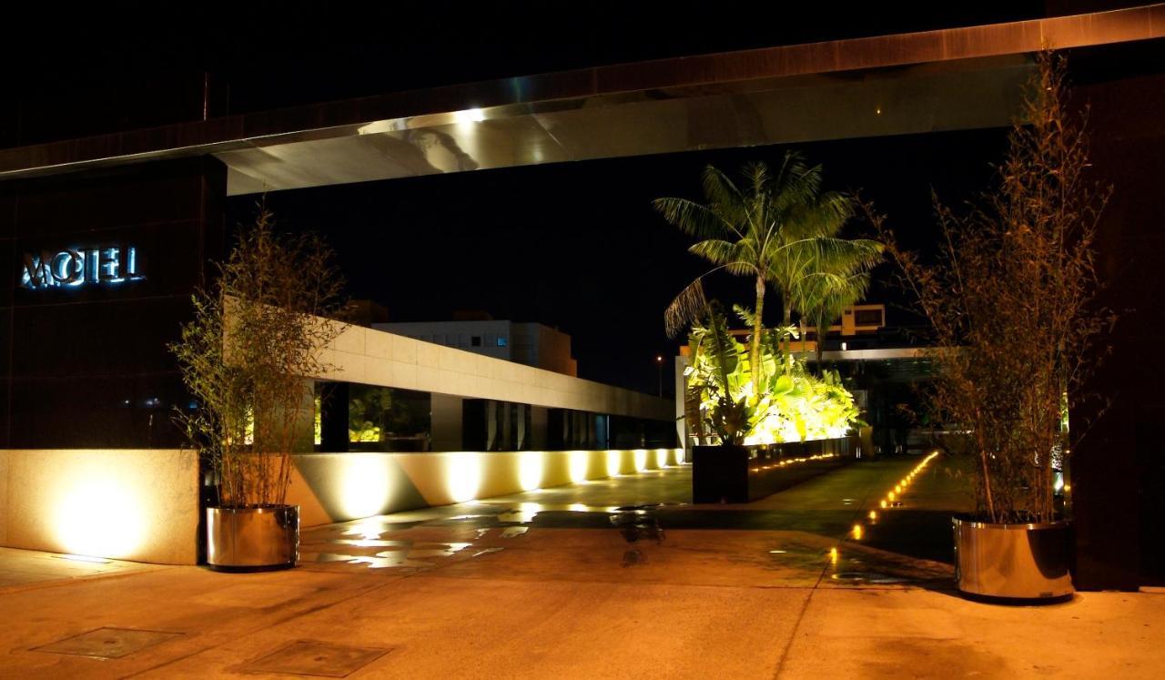 Motel Flamingo Perafita Buitenkant foto