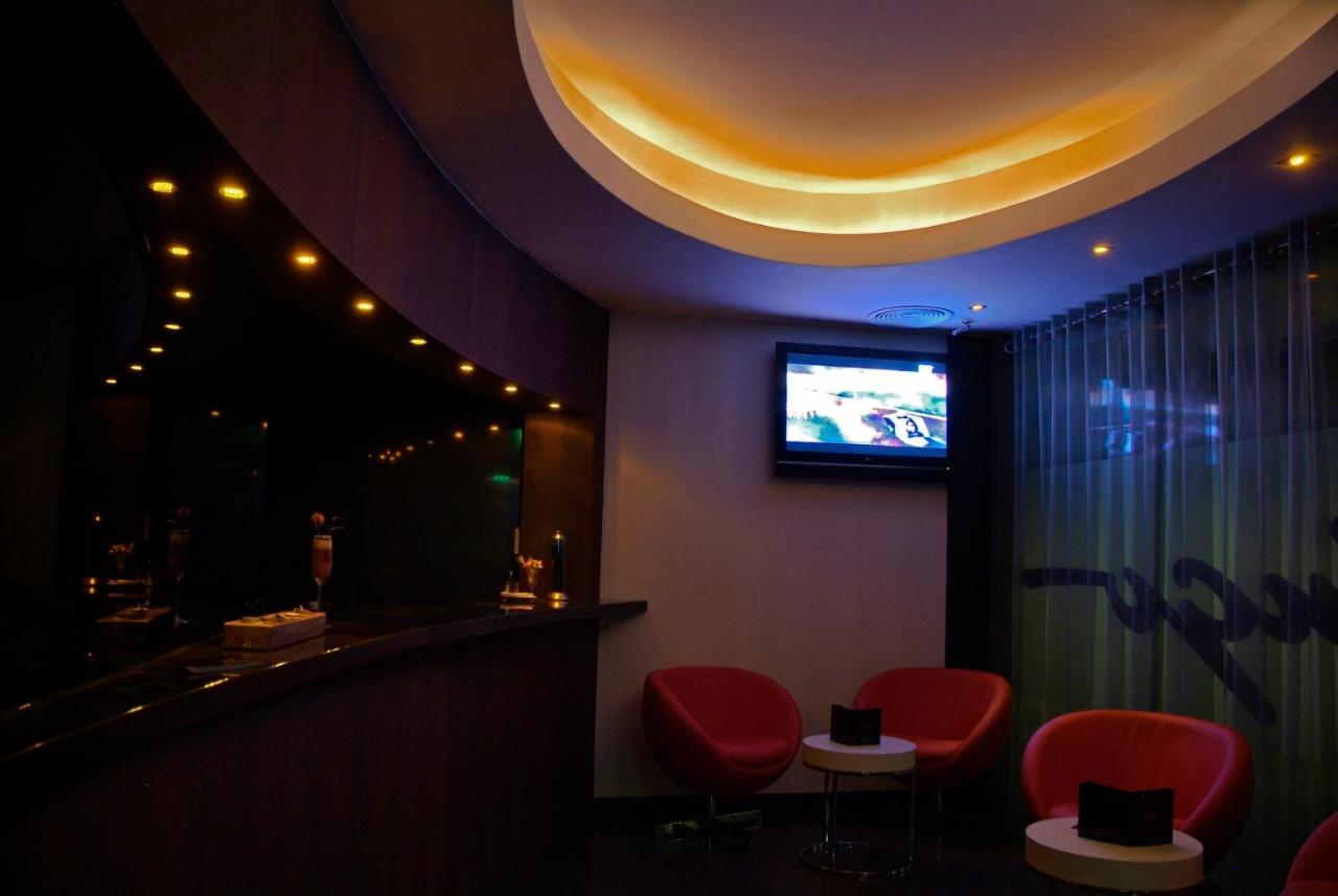 Motel Flamingo Perafita Buitenkant foto